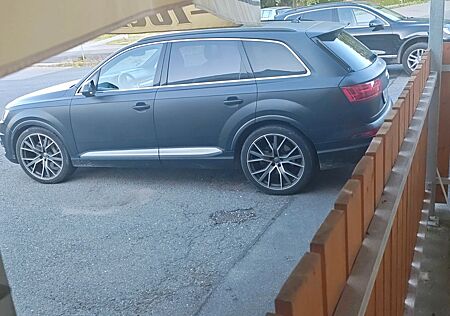 Audi Q7 3.0 TDI quattro tiptronic -