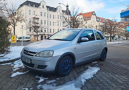 Opel Corsa 1.2 Twinport - Automatik