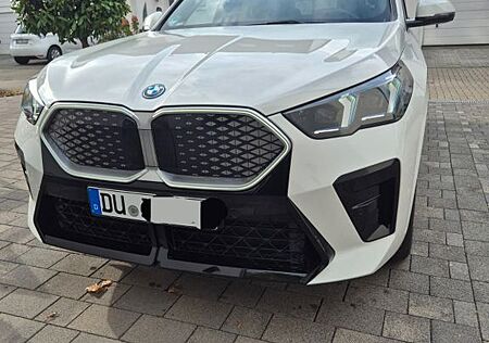 BMW iX2 xDrive30 M Sportpaket Head-Up, Harman Karon