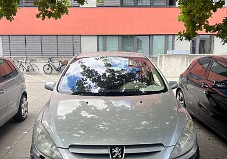 Peugeot 307 Presence 110 Automatik Presence