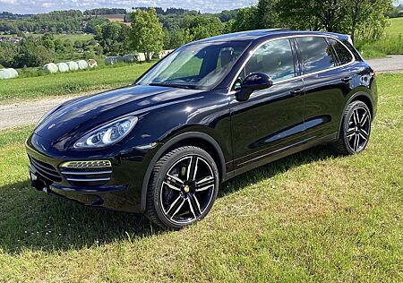 Porsche Cayenne Platinum Edition Tiptronic