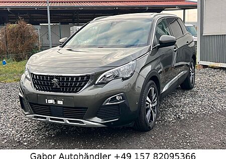 Peugeot 5008 ALLURE PANORAMA LADER Sitzheizung....