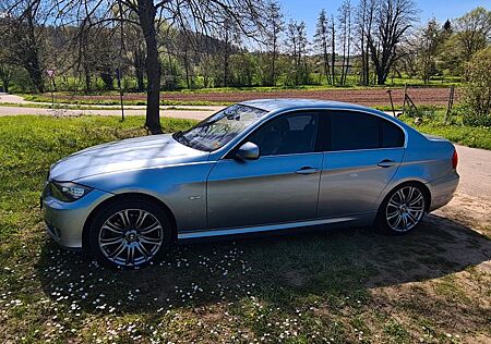 BMW 325i -