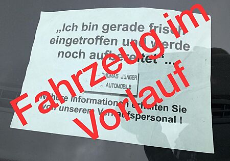 VW Touran Volkswagen 2.0TDI BMT HIGHLINE*7-SITZ*LED*PANO*AHK*