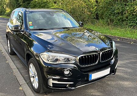 BMW X5 xDrive30d -AHK, Headup,Standh,Aktivlenk,Pano