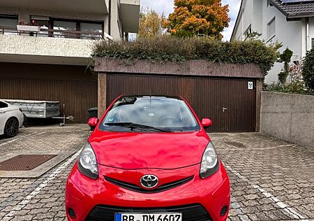 Toyota Aygo (X) gebraucht kaufen Toyota Aygo (X) Aygo 1.0 VVT-i| Klimaanlage | TÜV 07/2026