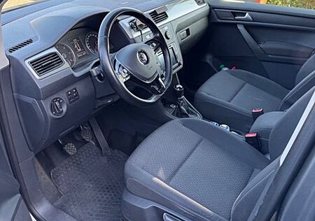 VW Caddy Volkswagen 2,0TDI 103kW BMT Trendline 5-Sitzer Tr...