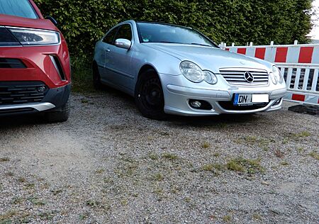 Mercedes-Benz CL 200