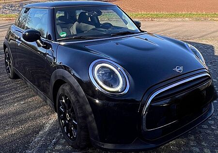 Mini ONE Classic Trim Automatik/LED/NAV/DAB/KEYLESS/