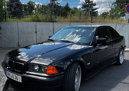 BMW 316i Coupe