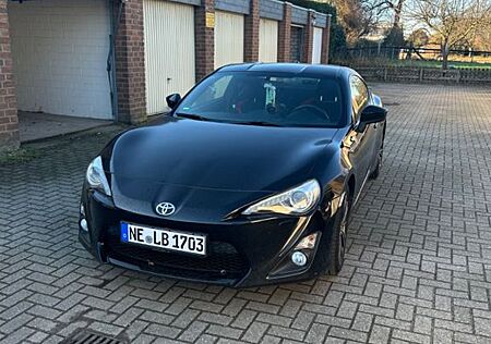 Toyota GT86 2,0-l-Boxermotor - *Original-Zustand*