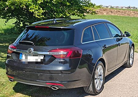 Opel Insignia Sports Tou. 2.0 BiT. CDTI Bus. Inn....