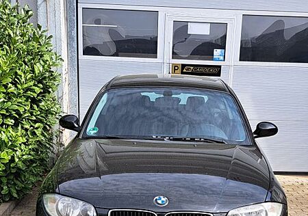 BMW 118d sehr gepfle,Motorschaden , nicht Fahrbereit