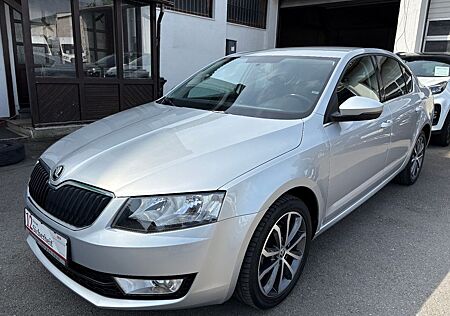 Skoda Octavia Lim. Edition - AHK TEMP. SHZ KLIMA