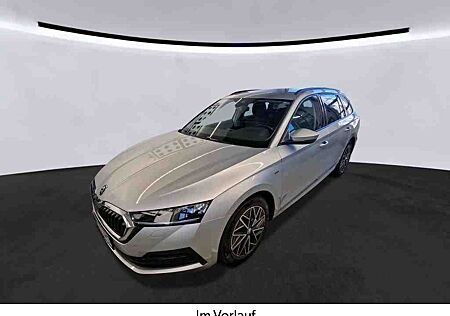 Skoda Octavia Combi Clever 2.0TDI DSG/AHK/CAM/ACC/17"