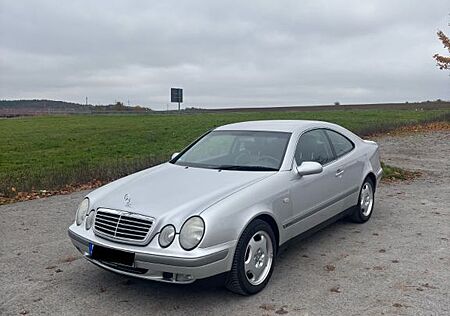 Mercedes-Benz CLK 200 ELEGANCE