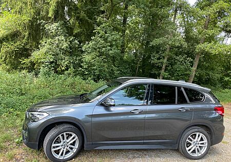BMW X1 xDrive20i Advantage Steptronic Advantage