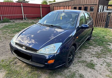 Ford Focus 1.4 -