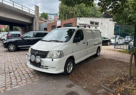 Toyota Hiace D4D LANG