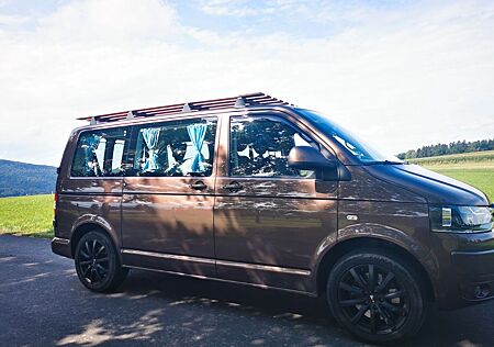 VW T5 Caravelle Volkswagen / Camping- Ausstattug