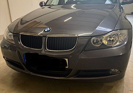 BMW 318i touring