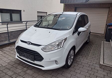 Ford B-Max 1,0 EcoBoost 92kW S/S Titanium Titanium
