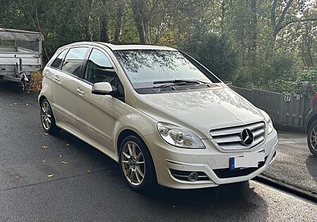 Mercedes-Benz B 200 gebraucht kaufen Mercedes-Benz B 200 - Gepflegter Saisonwagen