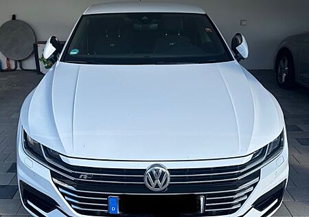 VW Arteon Volkswagen 2.0 TSI DSG R-Line R-Line
