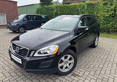 Volvo XC 60 XC60 D3 2.0d Kinetic AHK 1.Hand
