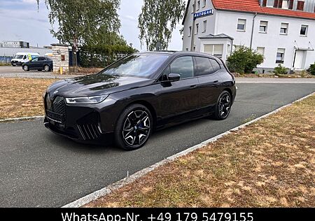 BMW iX xDrive50, Sportpaket, Panorama, 22*Alu,. Voll
