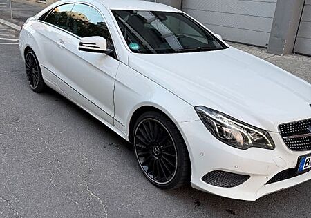 Mercedes-Benz E 200 Coupé -