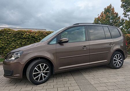 VW Touran gebraucht kaufen VW Touran Volkswagen 2.0 TDI Comfortline BlueMotion Tech C...