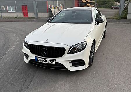 Mercedes-Benz E 300 Autom. zu verkaufen