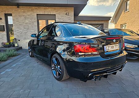 BMW 125i Coupé e82 Vollausstattung