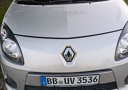 Renault Twingo 1.2 16V Zahnriemen /Wasserpumpe gemacht