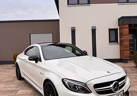 Mercedes-Benz C 63 AMG Mercedes-AMG C 63 Autom. Mercedes-AMG