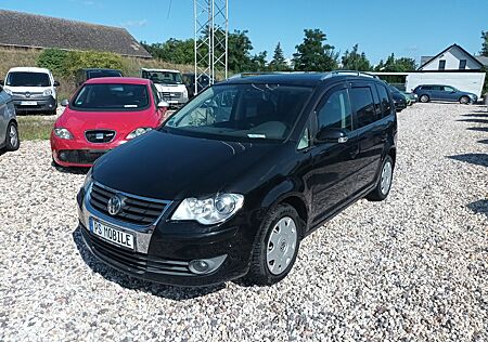 VW Touran Volkswagen Highline, Klima, Xenon, AHK, Tüv 02/2027