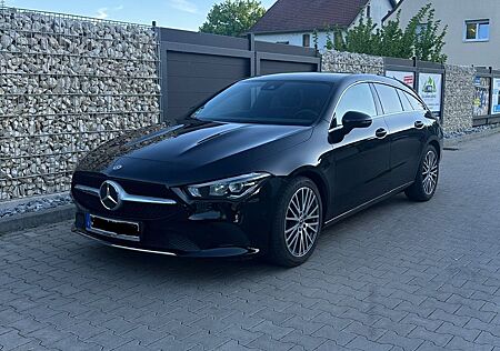 Mercedes-Benz CLA 180 Shooting Brake CLA 180 d Shooting Brake, großes Navi