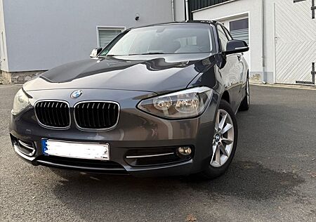 BMW 116i Sport Line Sport Line