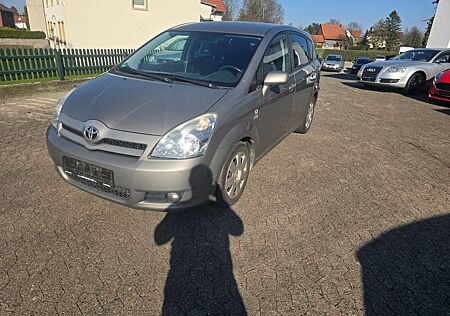 Toyota Corolla Verso 2.2 D-CAT Sol