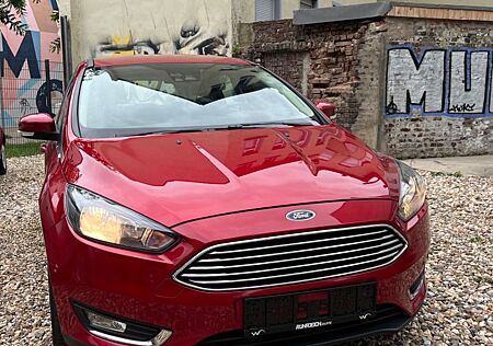 Ford Focus 2,0TDCi 110kW DPF Titanium Turnier