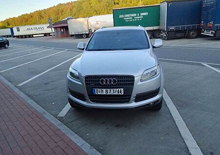 Audi Q7 3.0 TDI (DPF) quattro tiptronic -