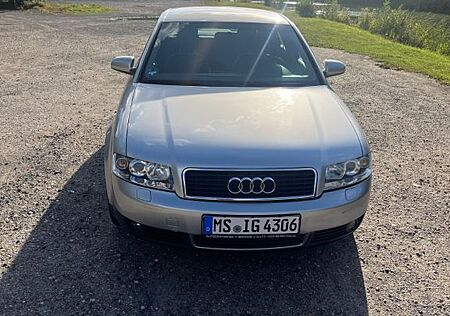 Audi A4 2.0 benziner