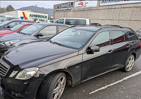Mercedes-Benz E 250 CDI 4MATIC T B.E. AVANTGARDE Aut. AVAN...