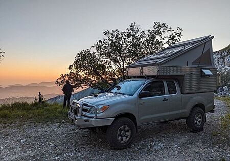 Toyota Hilux Exkab Offroad Camper Weltreisemobil