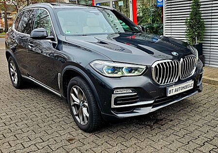 BMW X5 xDrive 30 d xLine Voll Pano He-Up Laser 360K