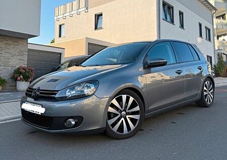 VW Golf Volkswagen 2.0 TDI Highline Unfallfrei Scheckheft