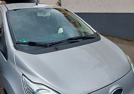 Ford Ka /+ 1,2 Titanium Titanium