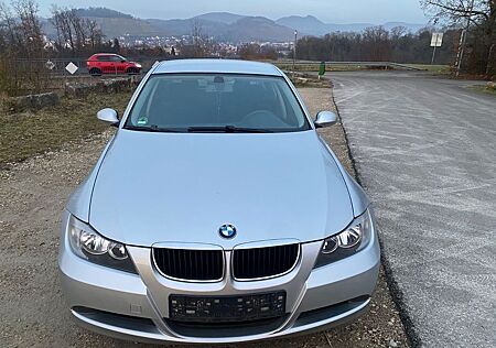 BMW 318i -