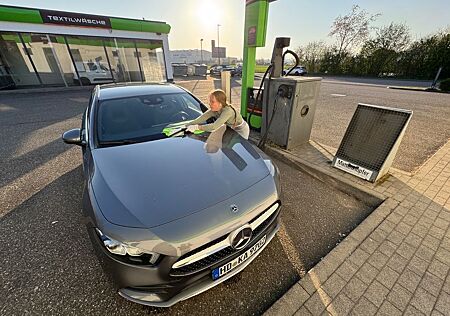 Mercedes-Benz 250 A AMG inkl. Sonderausstattung grau metallic